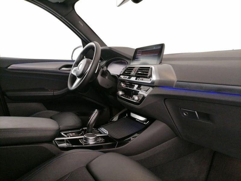 BMW X3 sdrive18d mhev 48V auto