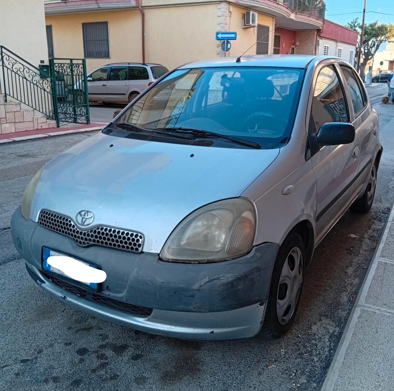 Toyota Yaris 1.0i 16V cat 3 porte Sol GPL