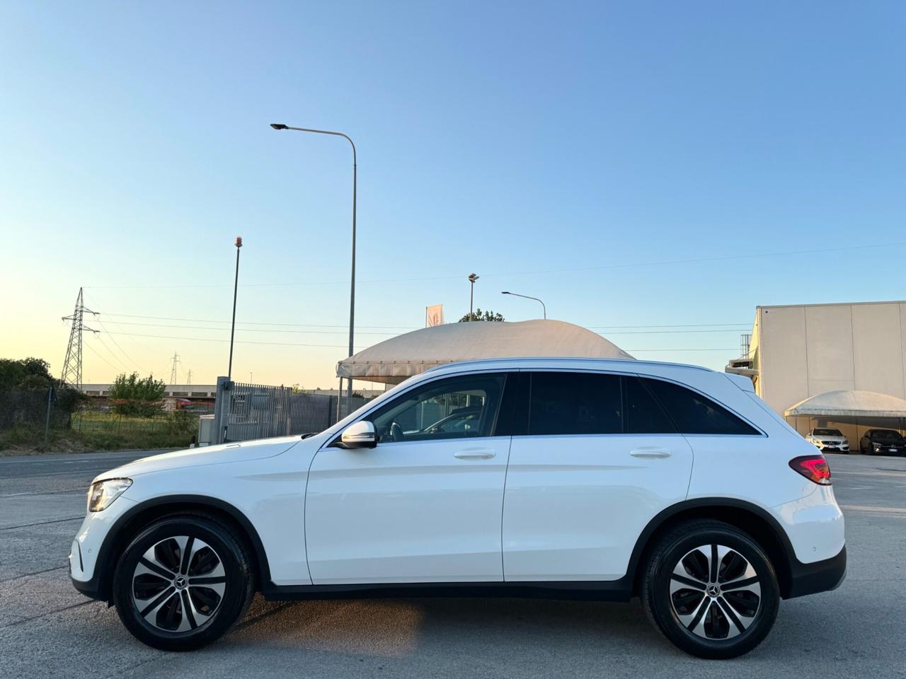 MERCEDES GLC 200D Sport 4Matic - Led Navi