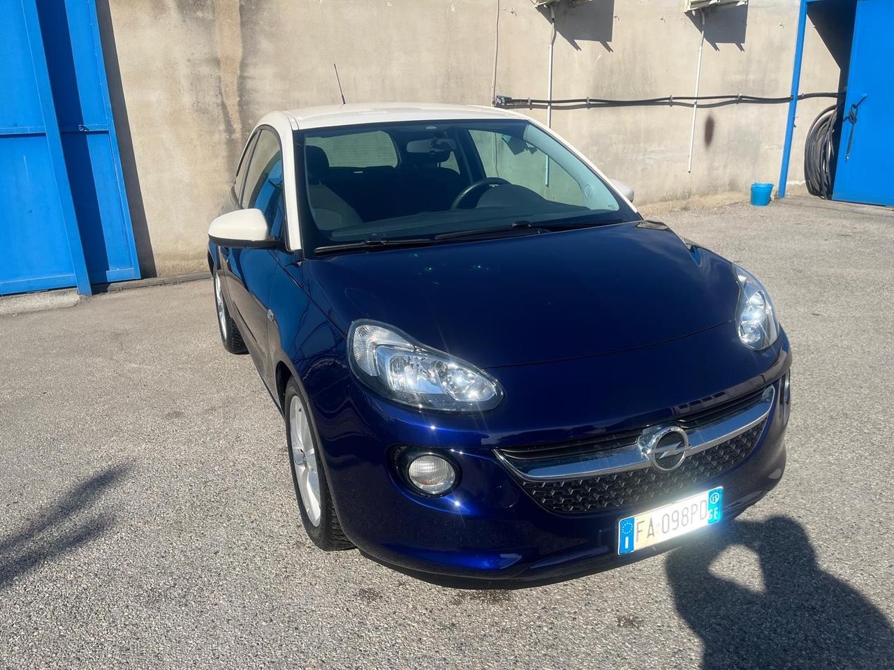 Opel adam 1.2 benz- full- km 77000-2015