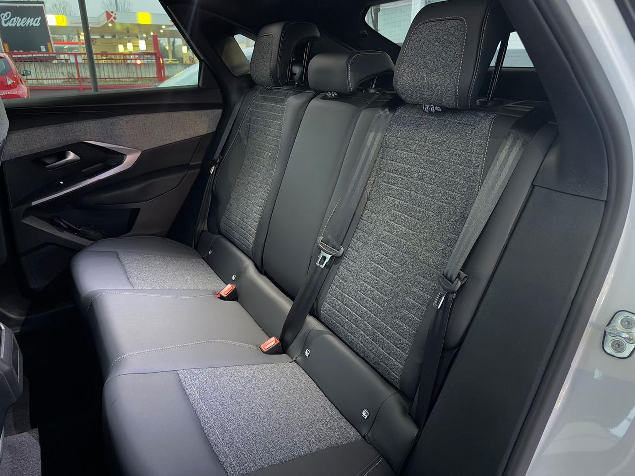 Peugeot 3008 Allure 1.2 136/145 MHEV #8709