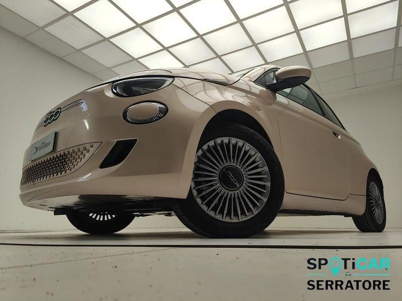 FIAT 500 La Nuova Nuova Hatchback My23 La Nuova - 320 Berlina