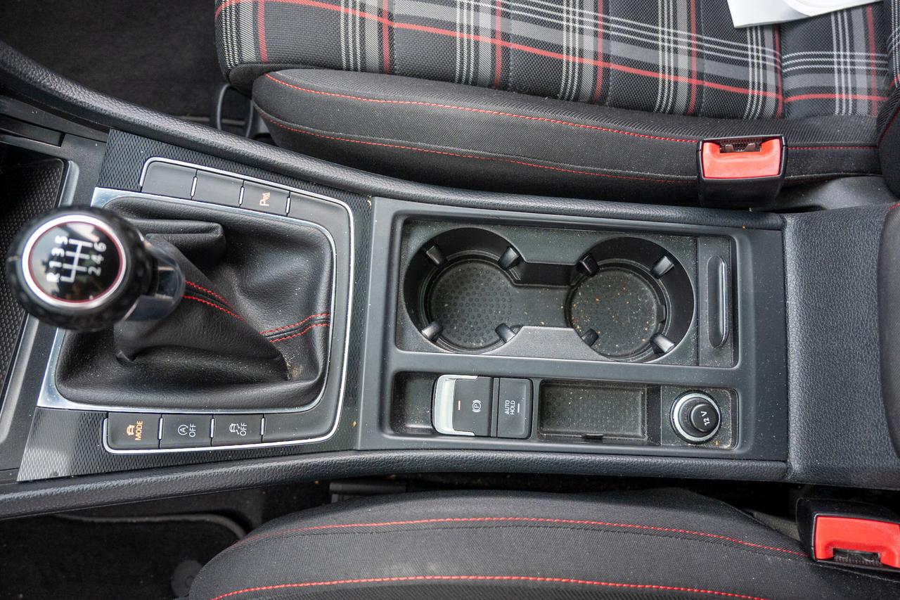 VW Golf GTI VII 2.0 TSI 220CV 5p GANCIO