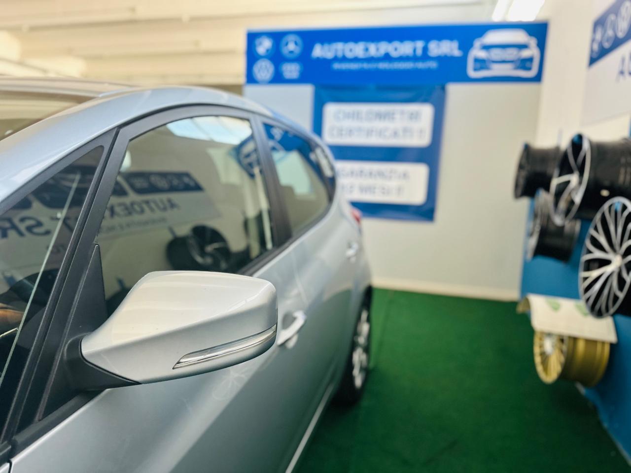 Hyundai iX20 1.6 125 CV Comfort/ok neopatentati benzina