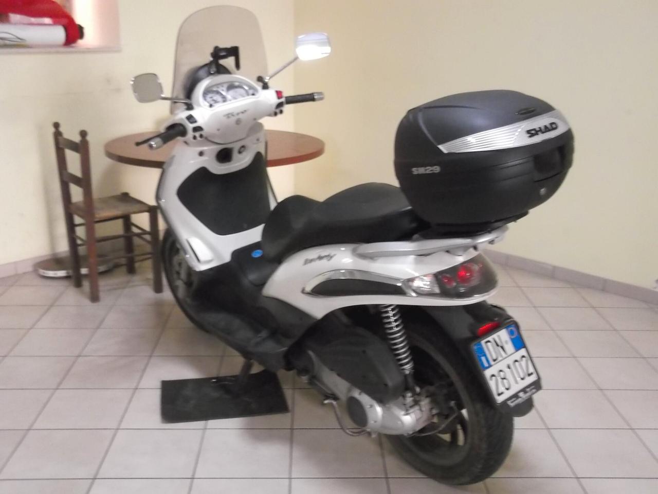 Piaggio Beverly Tourer 300
