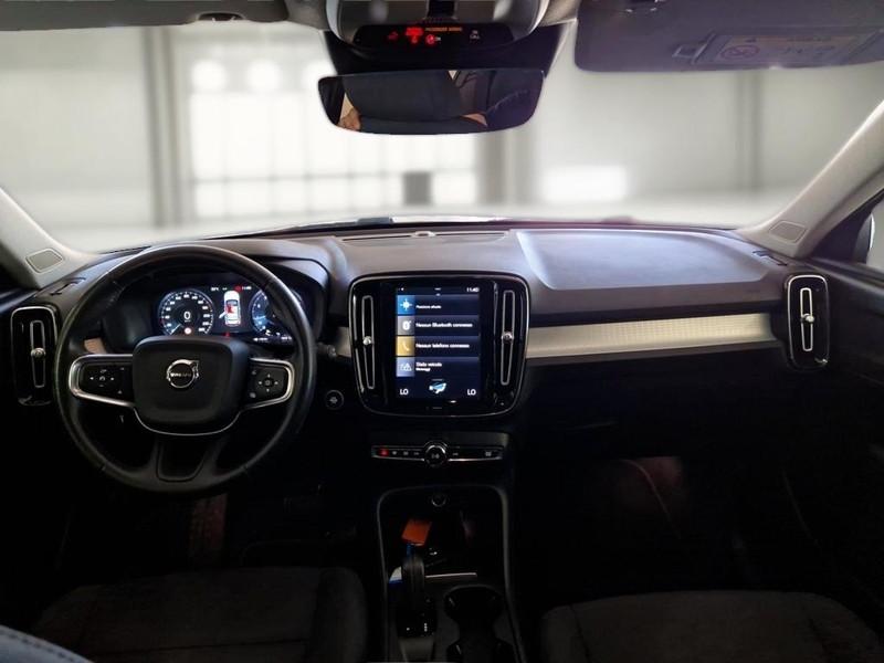 VOLVO XC40 T2 AUTOMATICO MOMENTUM PRO SUV