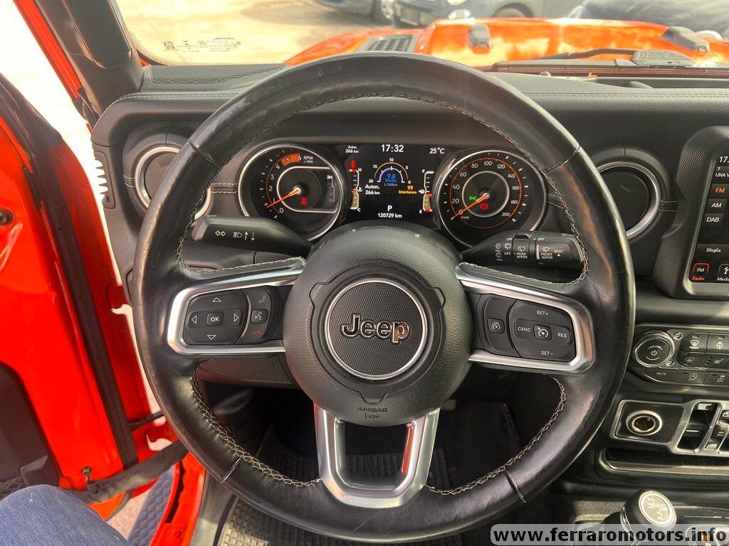 Jeep Wrangler Unlimited 2.2 Mjt II Sahara tua a soli 409 euro al mese senza anticipo