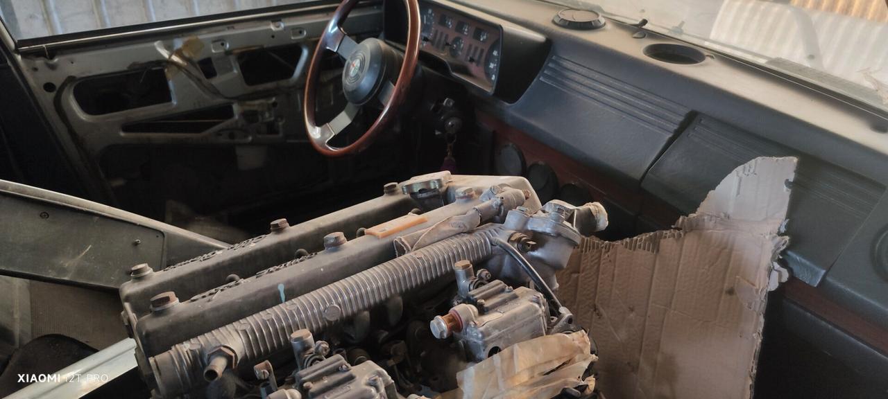 Alfa Romeo Alfetta 2.0 L (RARO TETTO APRIBILE)