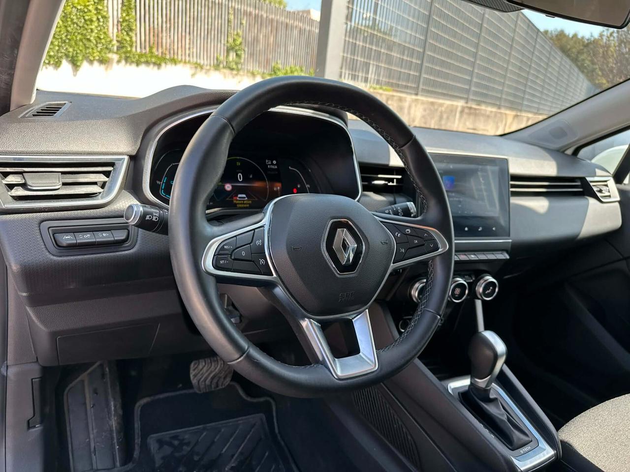Renault Clio Full Hybrid E-Tech 140 CV 5 porte Intens