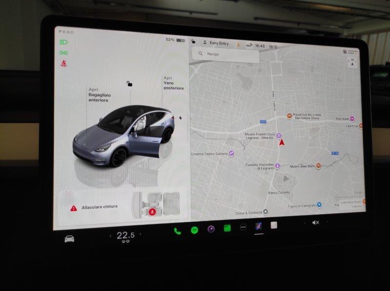TESLA Model Y - Model Y AWD Performance