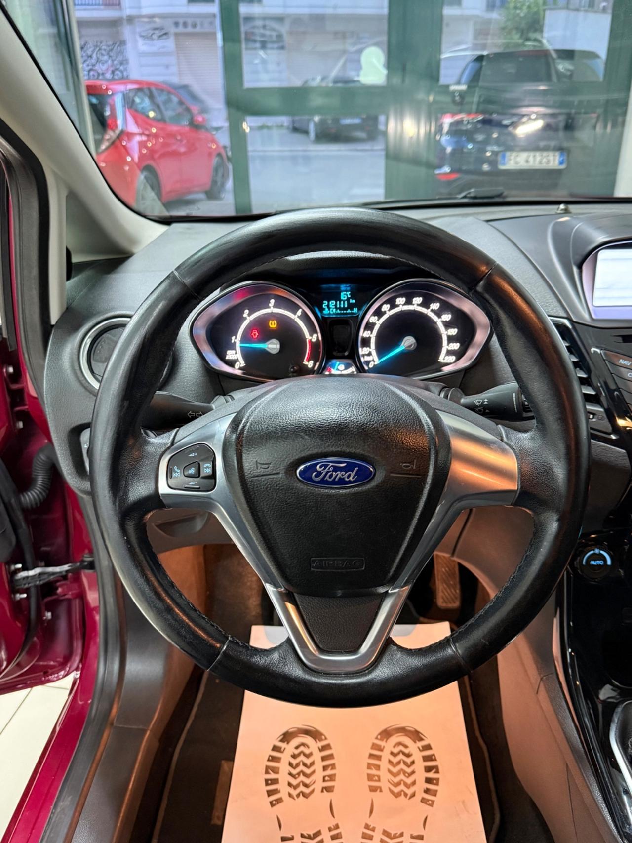Ford Fiesta 1.5 TDCi 75CV 5 porte Titanium