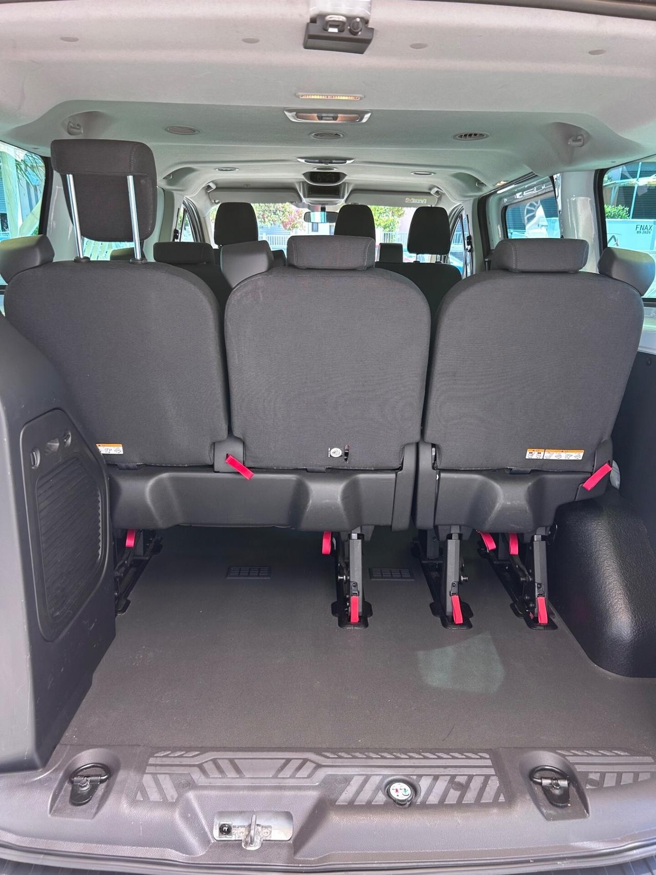 Ford Transit Custom 330 2.2 TDCi 101CV PL Combi Tr