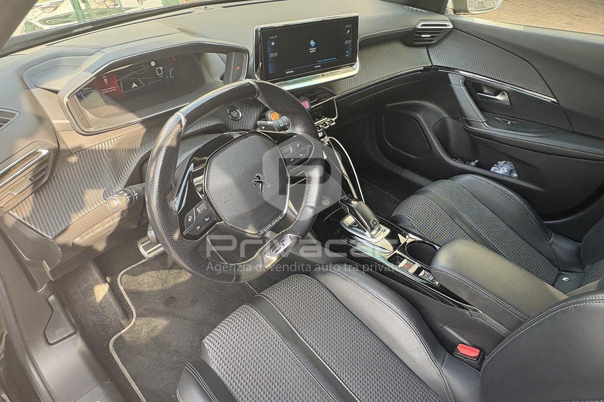PEUGEOT 2008 PureTech 130 S&S EAT8 GT Line
