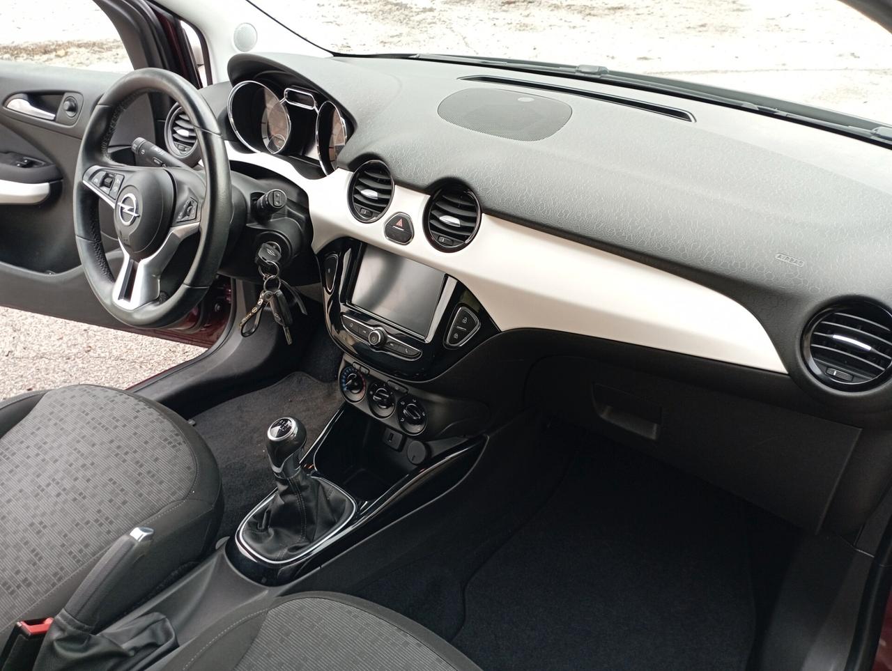 Opel Adam 1.2 70 CV NEOPATENTATI OK