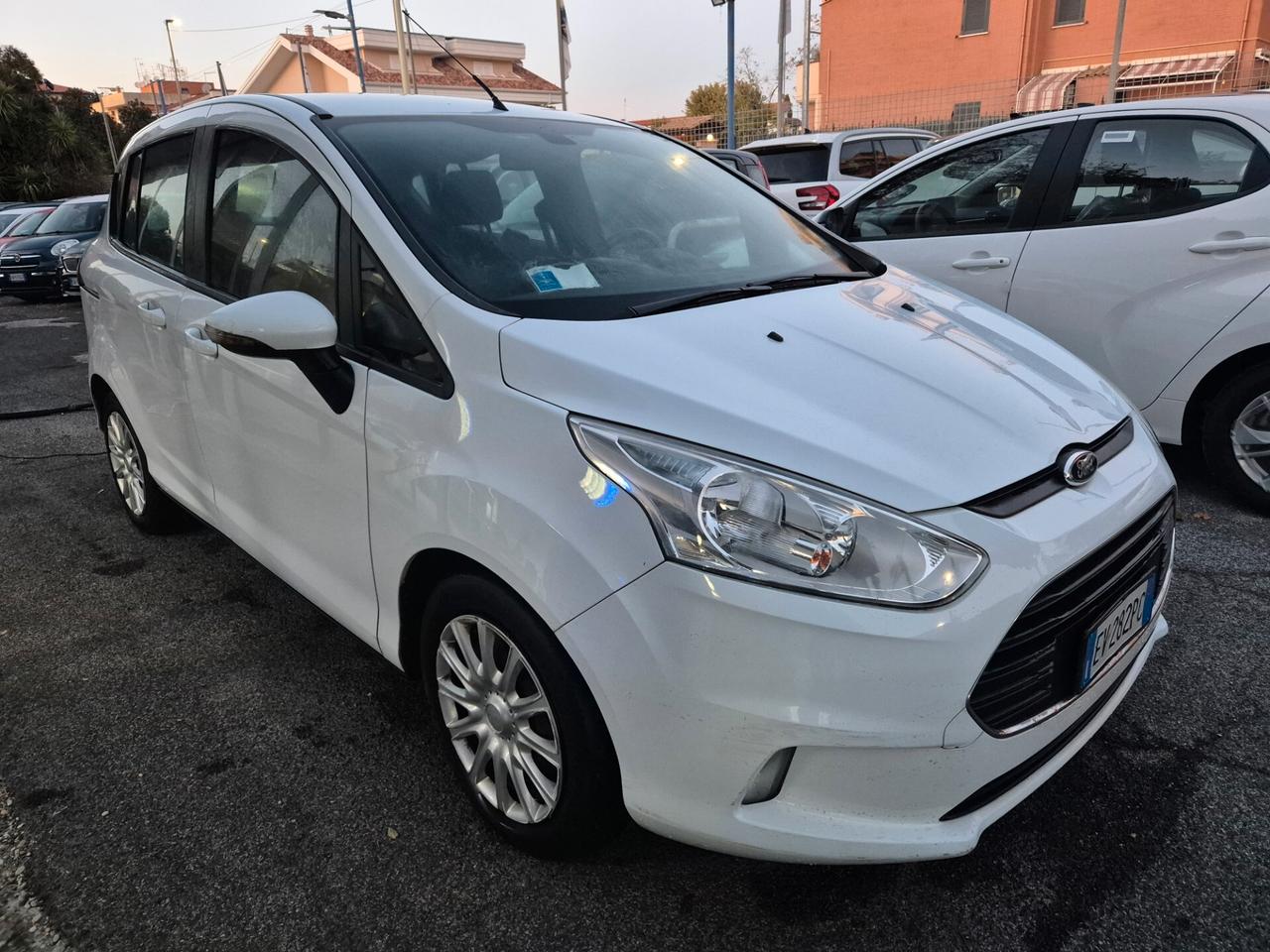 Ford B-Max 1.5 TDCi 75 CV Business Titanium