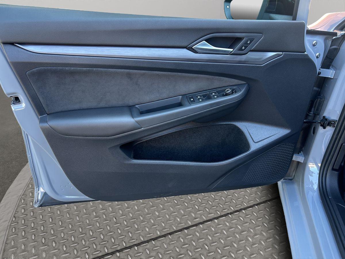 VOLKSWAGEN - Golf- 2.0 tdi Life 115cv dsg