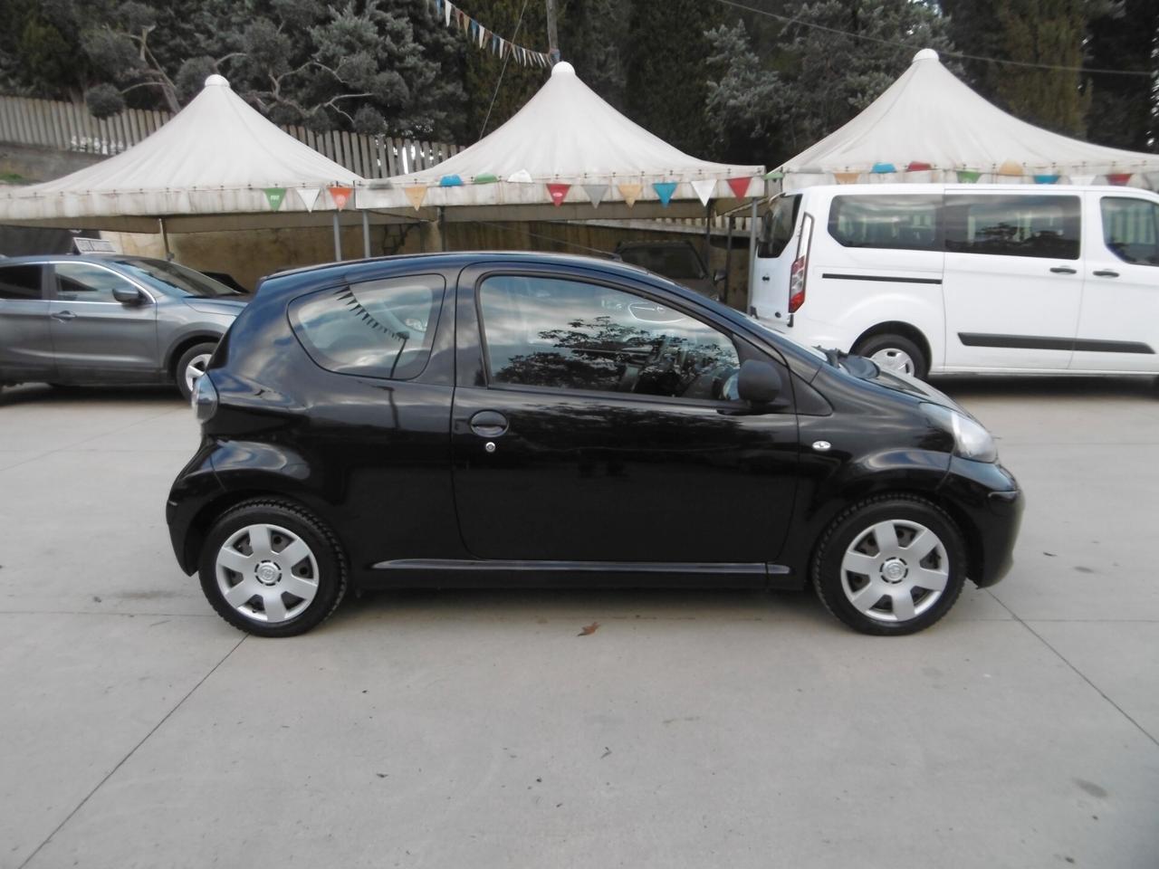 Toyota Aygo 1.0 12V VVT-i 3 porte Sol Connect