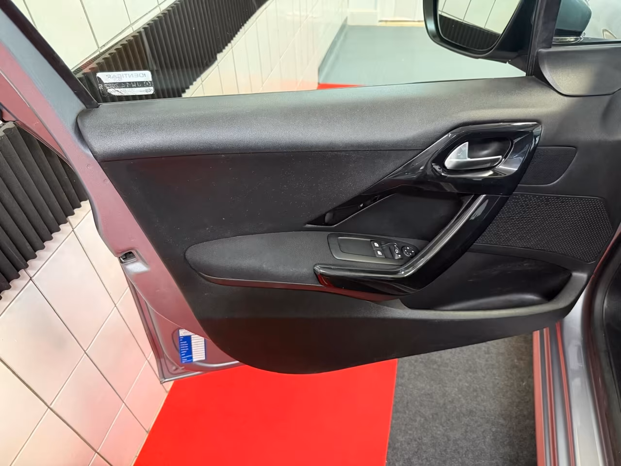 Peugeot 208 PureTech 82 Stop&Start 5 porte Allure