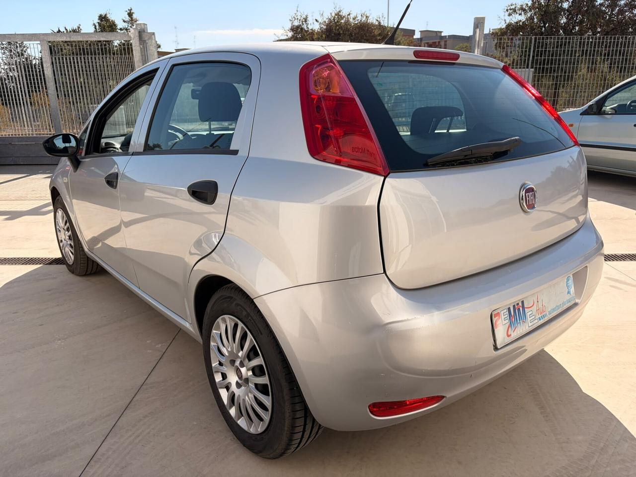 Fiat Punto 1.3 MJT II S&S 95 CV 5 porte Street