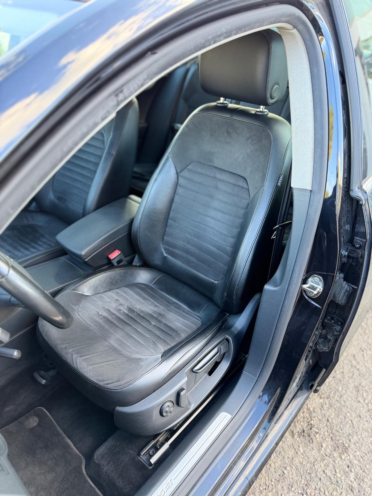 Volkswagen Passat 2.0 TDI Highline BlueM. Tech.