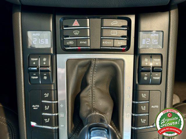 PORSCHE Macan 2.0 *TETTO*SPORT CHRONO*COCOA*SCARICO*CARPLAY*