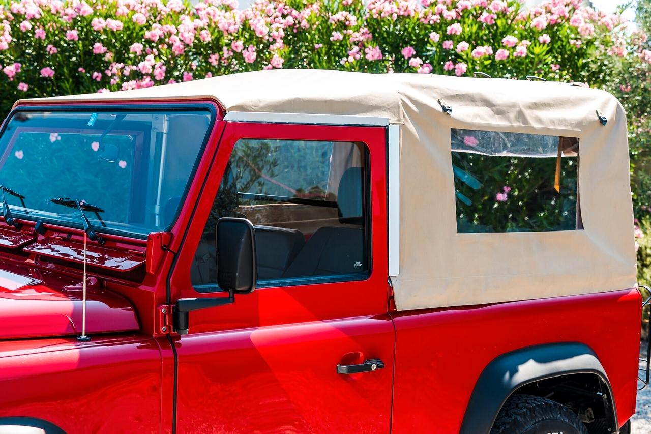 Land Rover Defender 90 Soft Top TD5 Aria condizionata + Kit pala neve Full