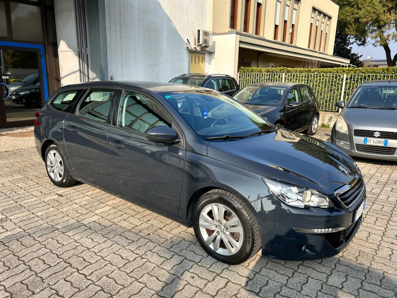 Peugeot 308 gancio traino 1.6 BlueHDi CV120