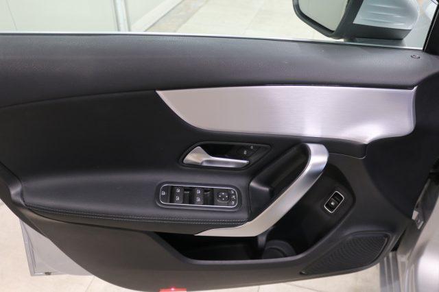 MERCEDES-BENZ A 250 e Automatic EQ-Power Sport