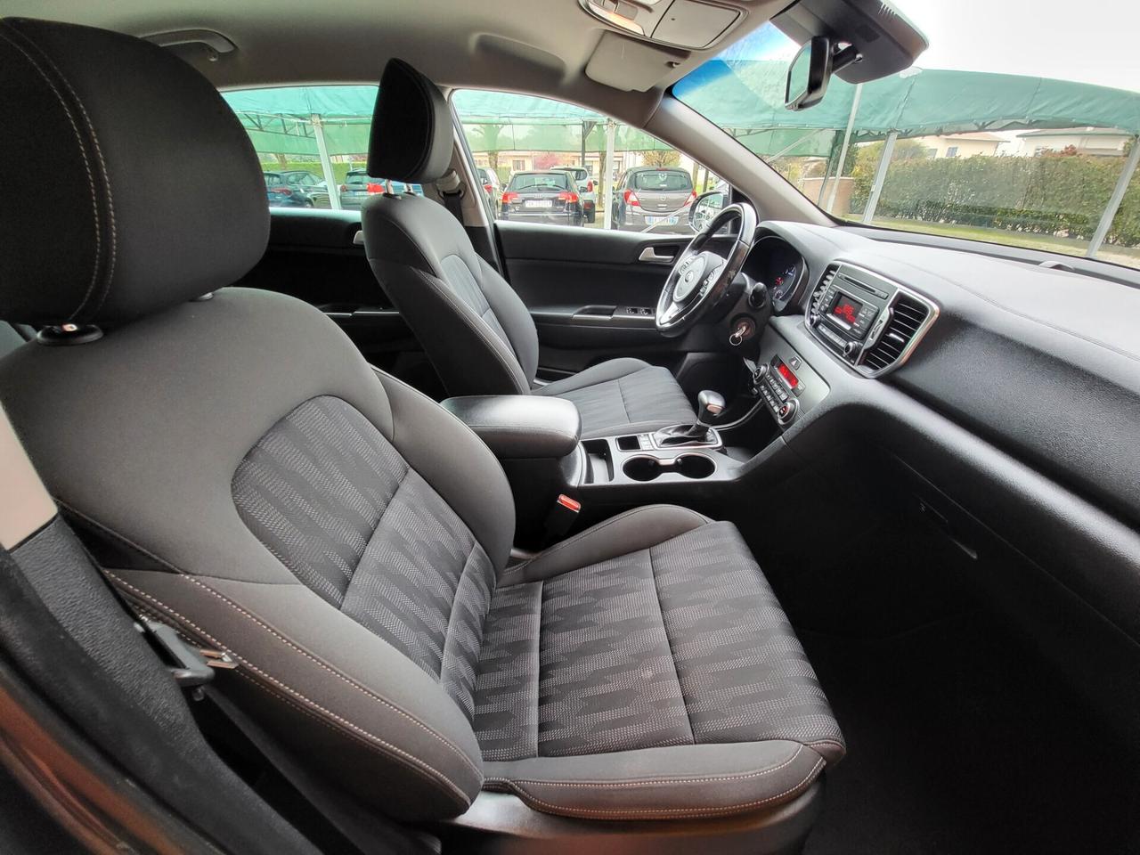 Kia Sportage 1.7 CRDI 141 CV DCT7 2WD Business Class