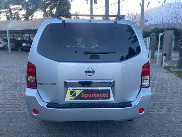 NISSAN Pathfinder 2.5 dCi SE 7 POSTI