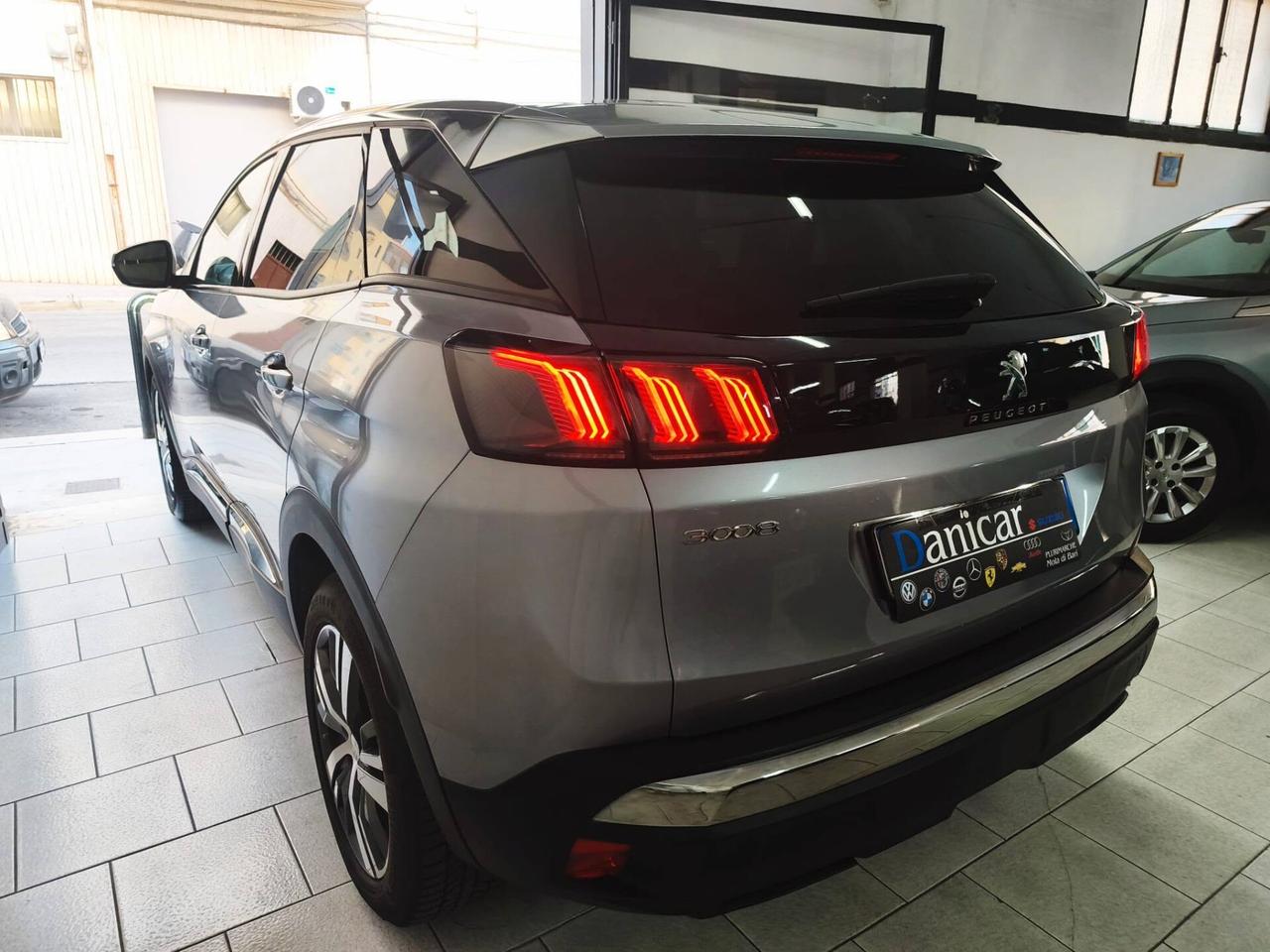 Peugeot 3008 BlueHDi 130 S&S EAT8 Allure