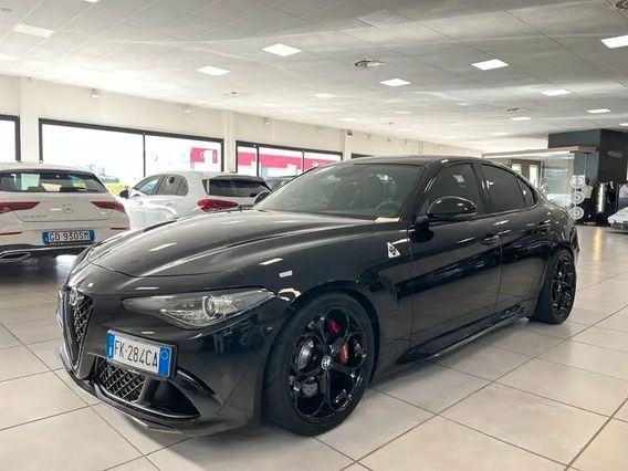 Alfa Romeo Giulia 2.9 T V6 Quadrifoglio