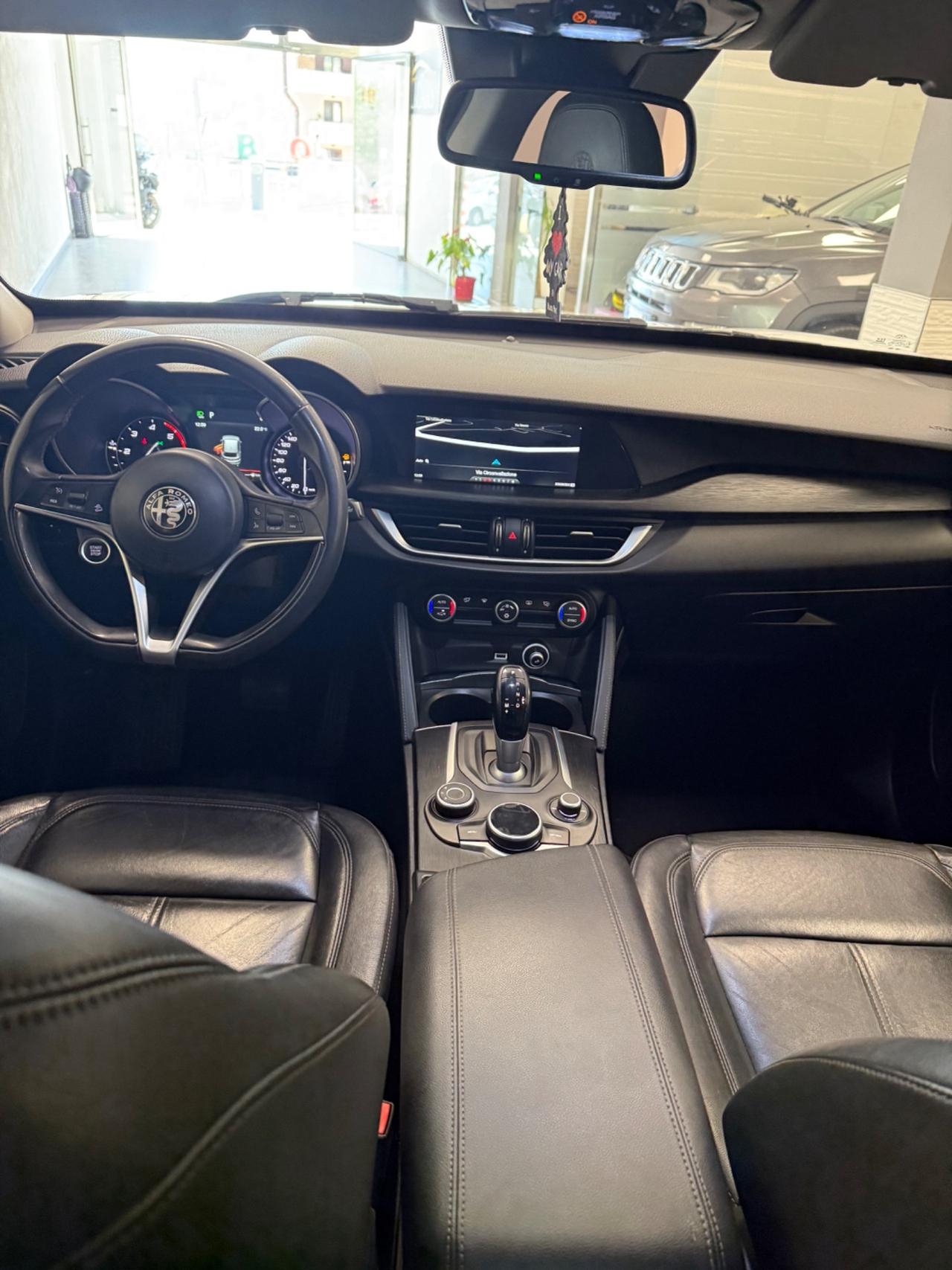Alfa Romeo Stelvio 2.2 Turbodiesel 210 CV AT8 Q4 Executive