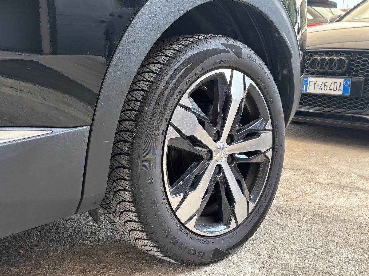PEUGEOT - 3008 - BlueHDi 130 S&S EAT8 Allure