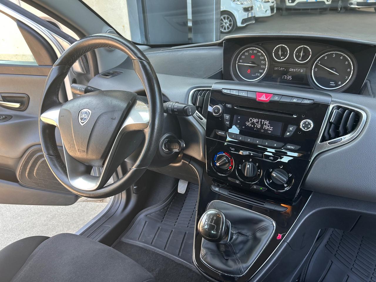 Lancia Ypsilon 1.2 69 CV 5 porte km 107000