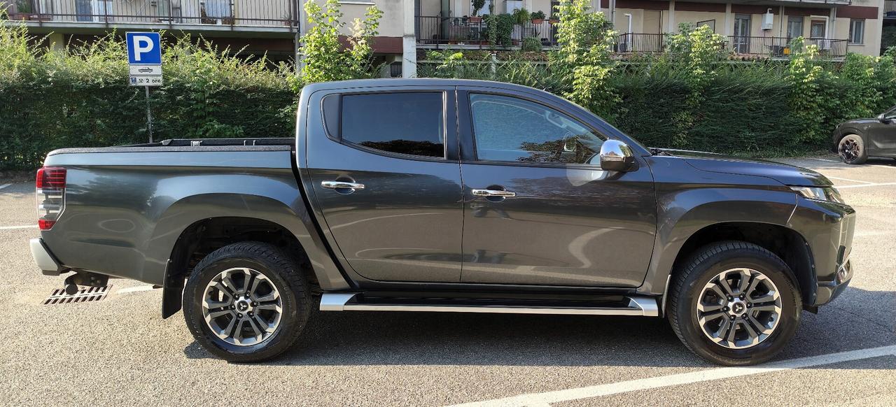 Mitsubishi L200 2.3D Double Cab 4x4 Intense Gancio