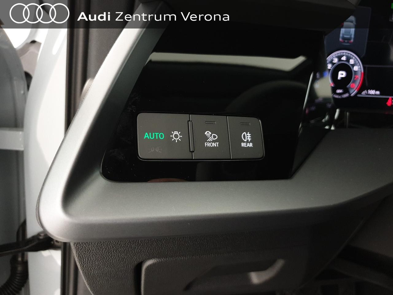 Sportback 1.5TFSI 150CV S tronic Business Advanced