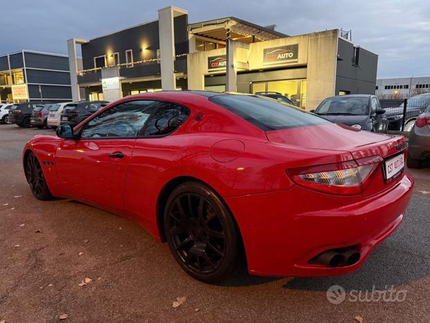 MASERATI GranTurismo 4.2 V8