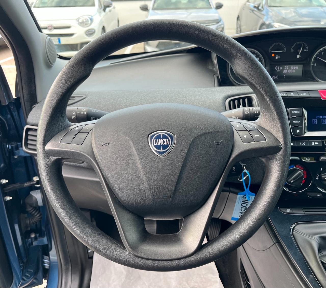 Lancia Ypsilon 1.0 FireFly 5 porte S&S Hybrid Silver Plus