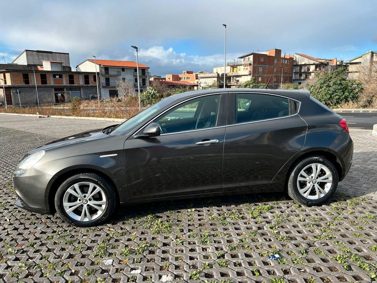 Alfa Romeo Giulietta 1.6JTDm COME NUOVA CHIAMA 2013