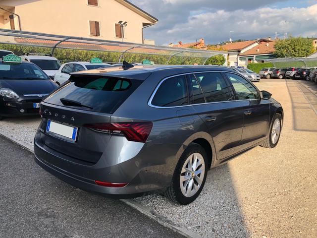 SKODA Octavia 2.0 TDI EVO SCR 150 CV DSG Wagon Executive
