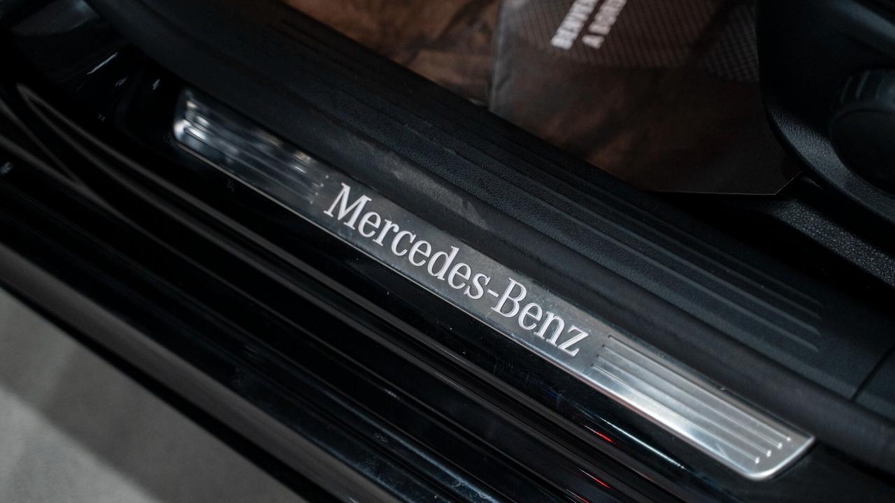 Mercedes-benz A 180 D PREMIUM PLUS AMG TETTO PACK LUCI XENO NAVI FULL