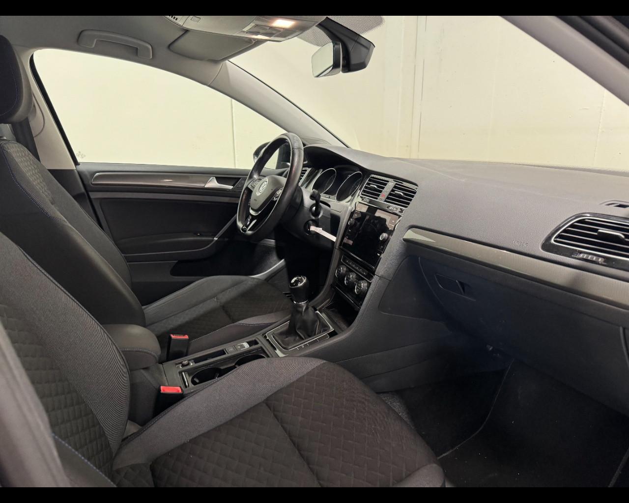 VOLKSWAGEN GOLF 1.6 TDI HIGHLINE