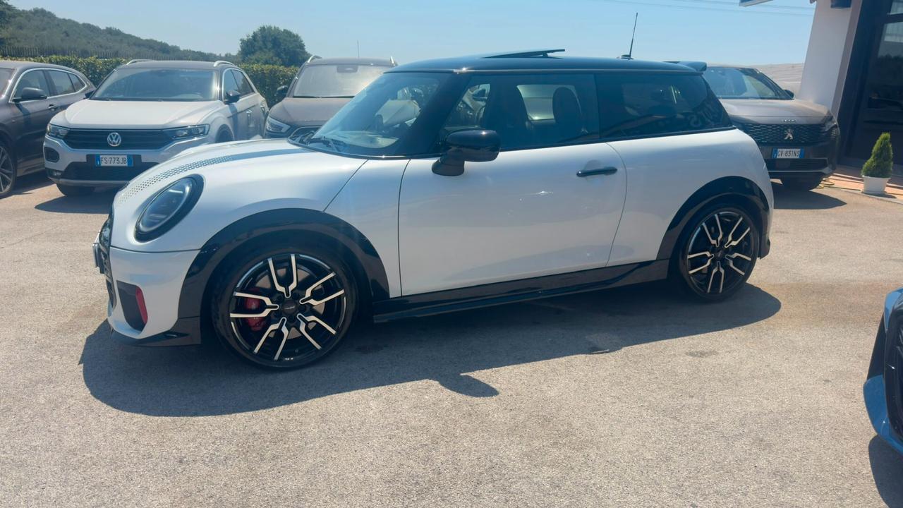 Mini Cooper John Works JCW /PRONTA CONSEGNA/TETTO/HEAD UP DISPLAY/PELLE TOTALE/HARMAN KARDON/