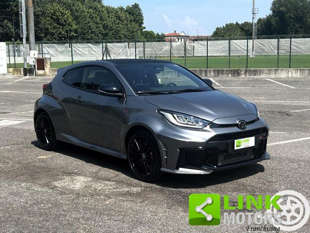 TOYOTA GR Yaris CARBON