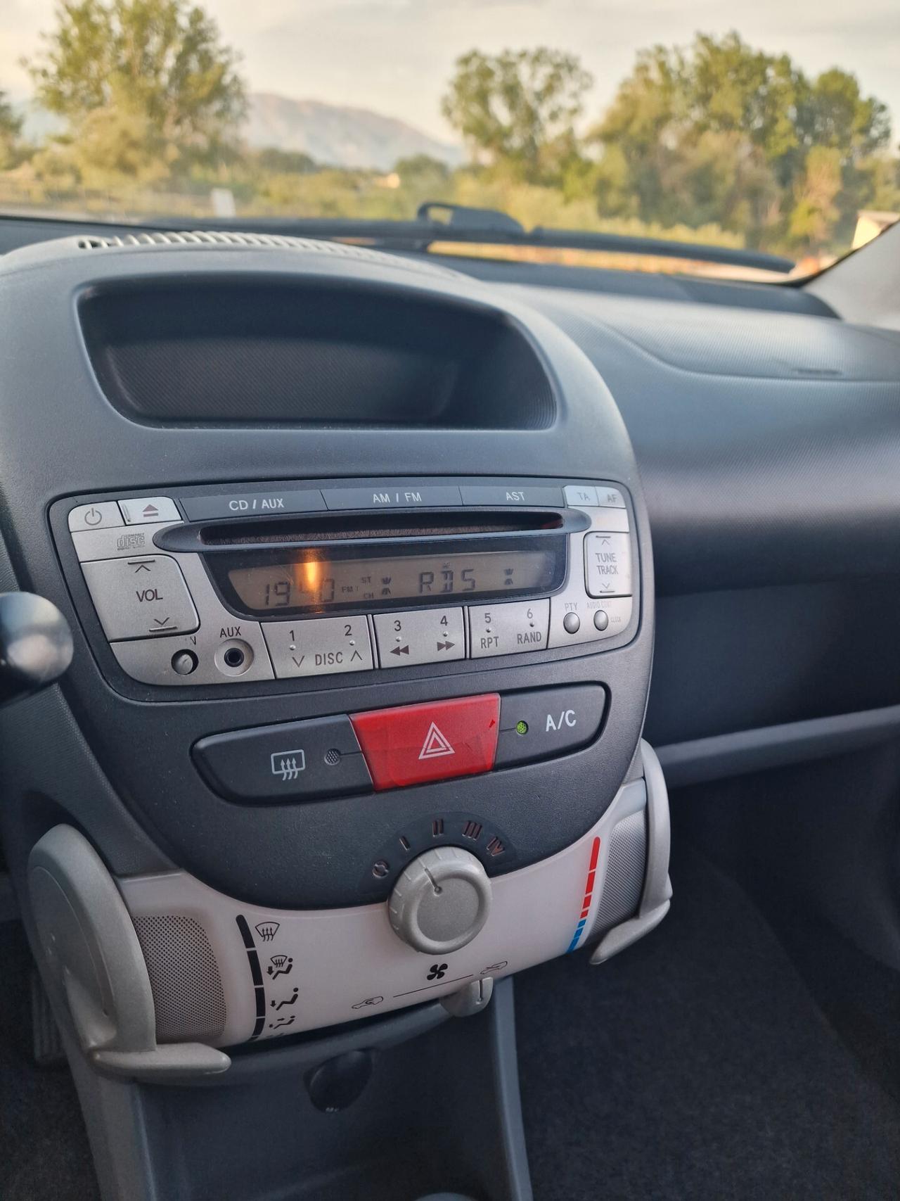Peugeot 107 1.0 68CV 5p. Sweet Years "ok neopatentati"