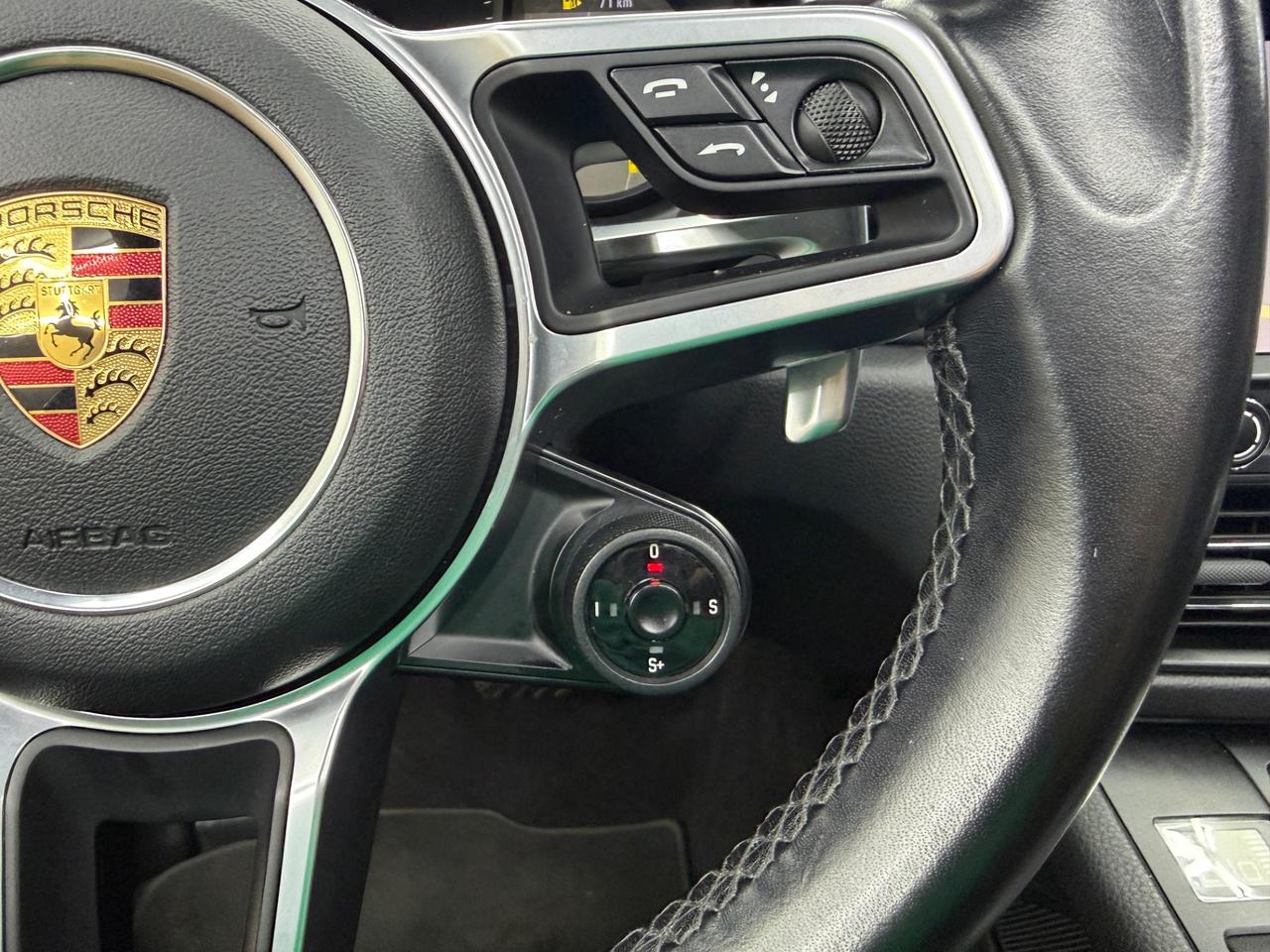 Porsche Macan 2.0 IPER FULL TETTO