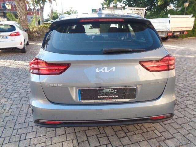 Ceed 1.6 CRDi 136 CV MHEV DCT SW Business NESSUN VINCOLO DI FINANZIAMENTO