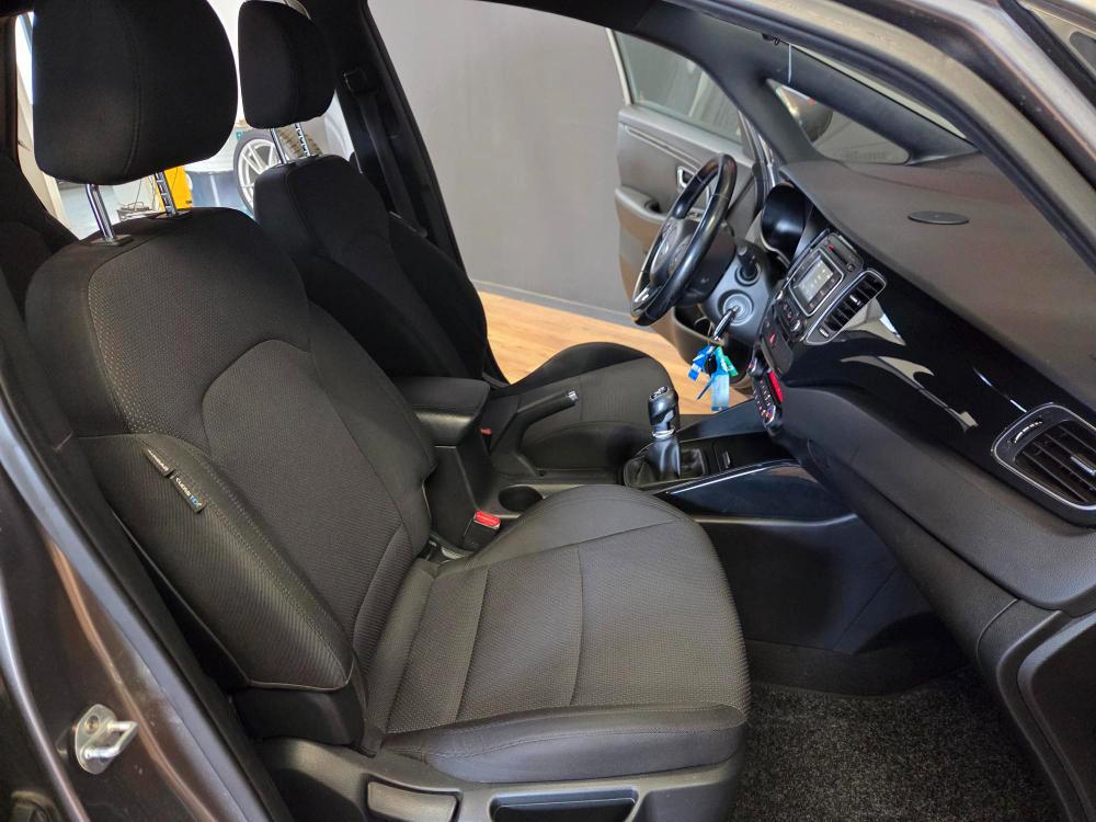 Kia Carens 1.7 crdi Class 115cv 5p.ti E6
