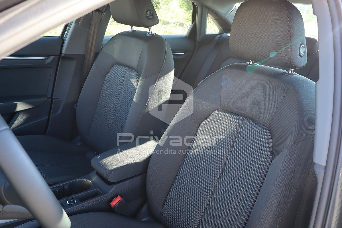 AUDI A3 Sedan 35 TFSI S tronic Business Advanced